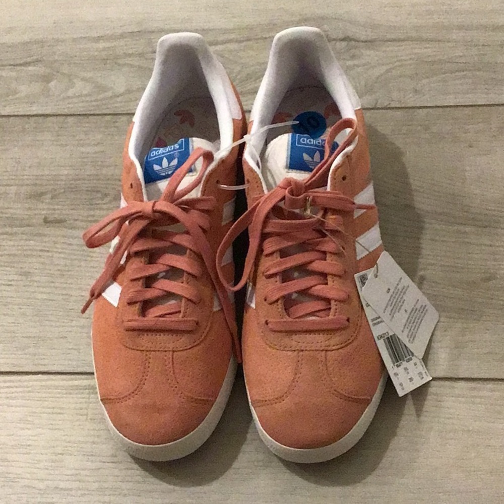 Adidas Gazelle Sneakers in Salmon and White - Picture 3 of 9
